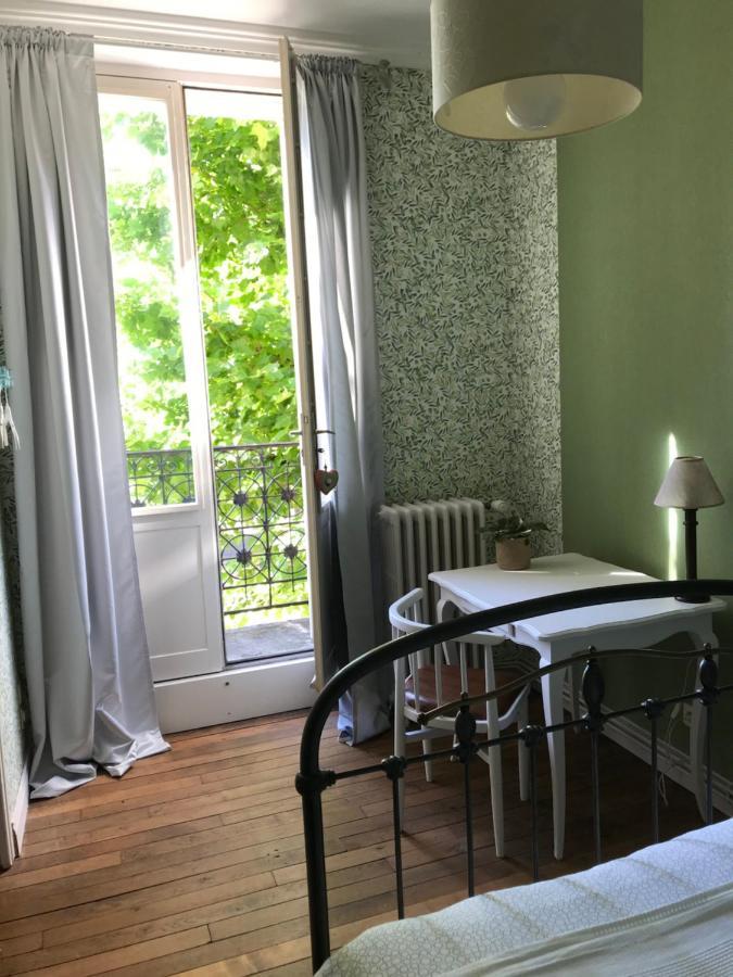 Un Jardin Dans La Ville Bed and Breakfast Châlons-en-Champagne Exterior foto